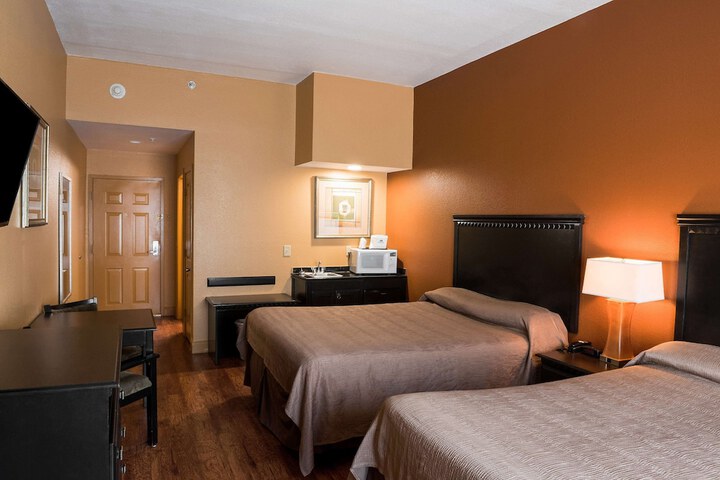 Room 35 of 42