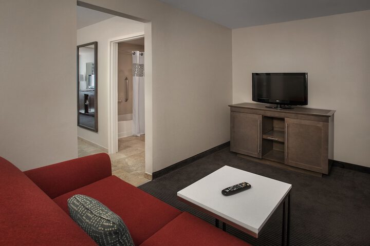 Room 27 of 45