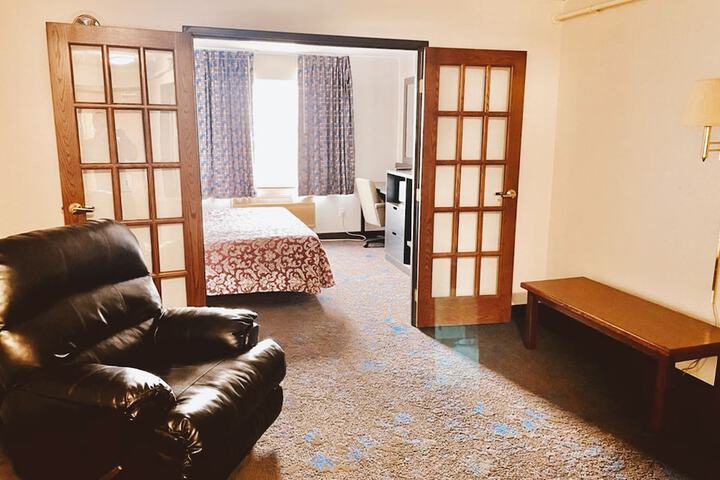 Room 10 of 22