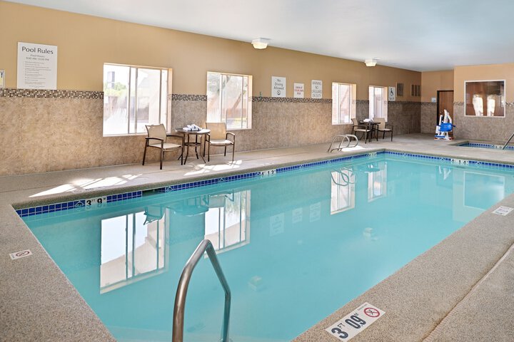Pool 8 of 60