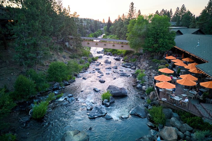 Riverhouse Lodge