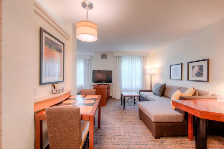 Room 43 of 60