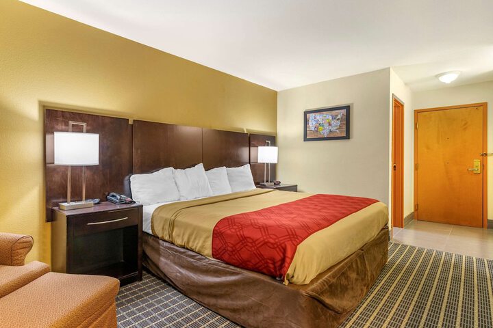 Room 8 of 29