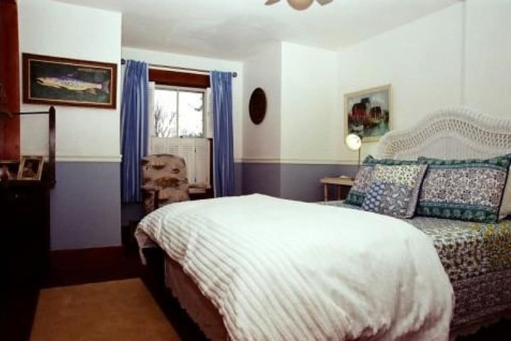 Room 16 of 89