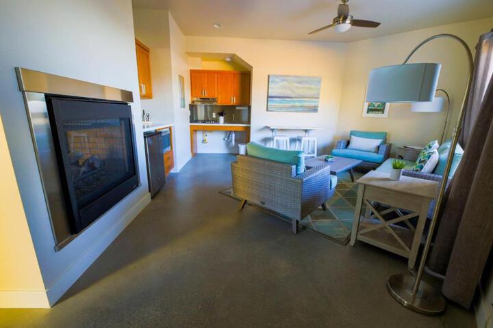 Baywood Inn Bed & Breakfast