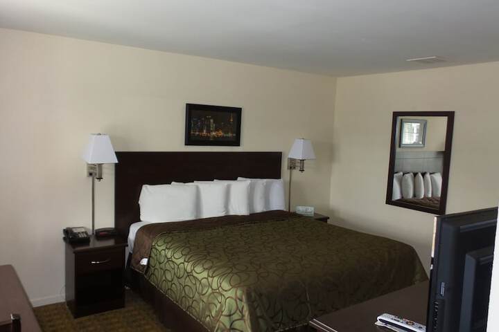 Room 16 of 46