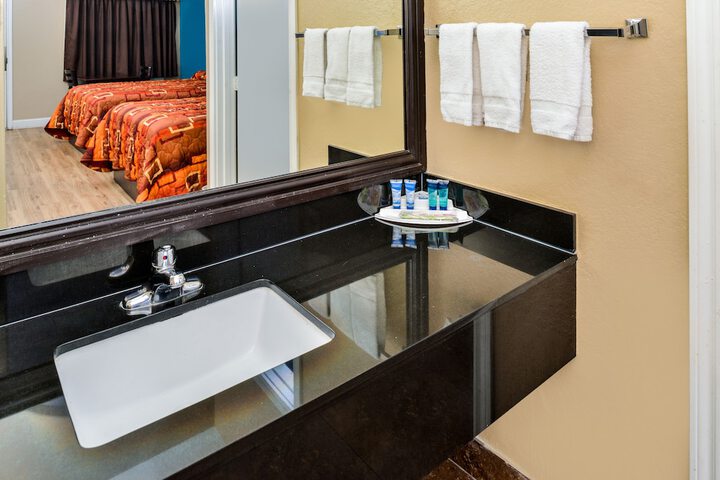 Room 15 of 29