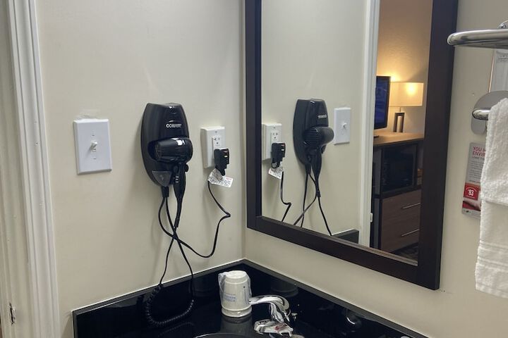 Ramada by Wyndham West Atlantic City