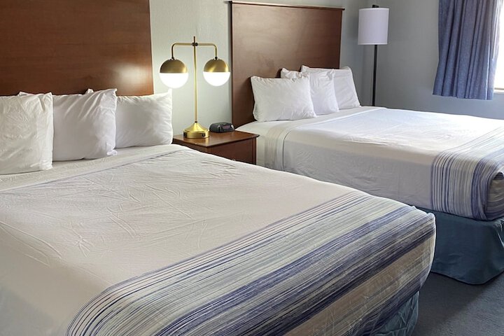 AmericInn by Wyndham Webster City