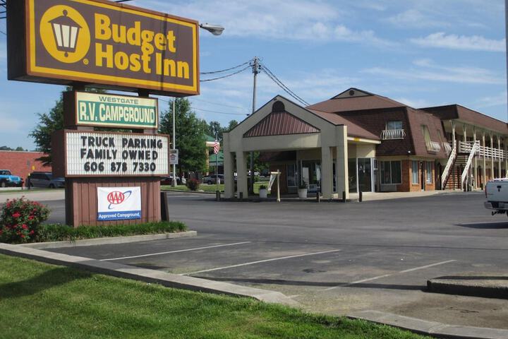 Hotel 4 of 24