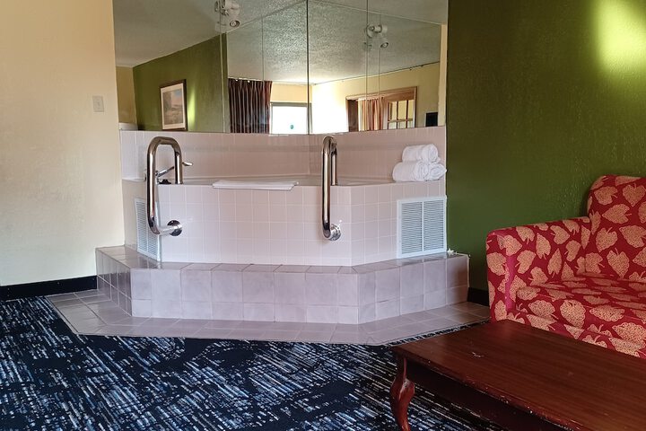 Quality Inn Conference Center Logansport