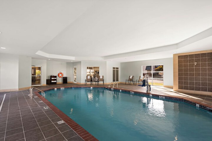Pool 4 of 39