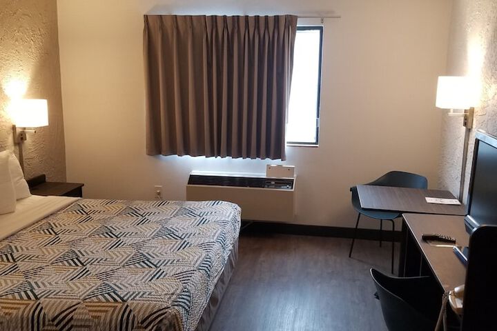 Motel 6 Elk Grove Village IL - OHare