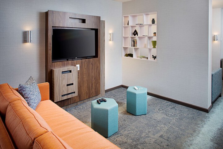 Room 23 of 42