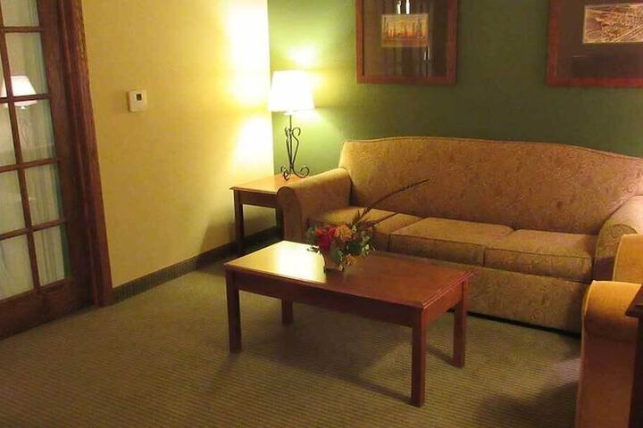 Room 7 of 10