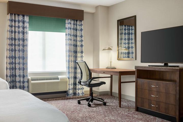 Room 26 of 80