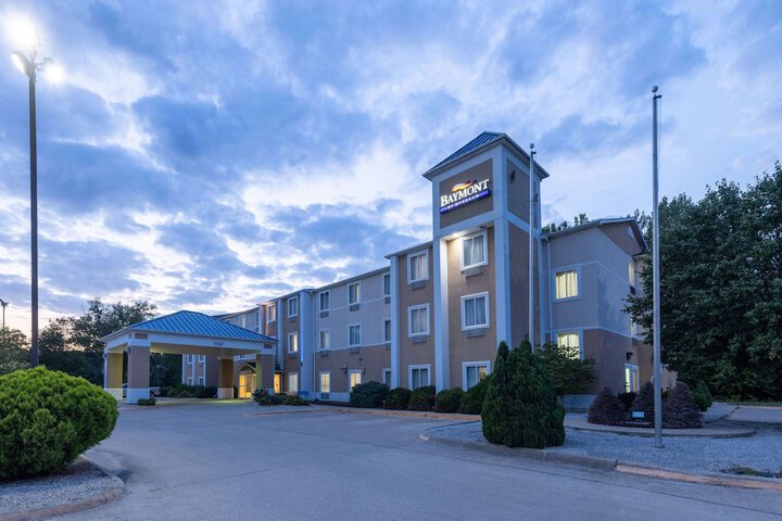 Hotel 2 of 55