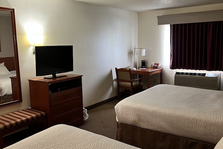 Serena Inn & Suites - Sundance