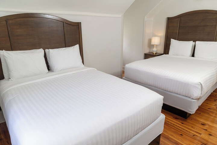 Room 27 of 42