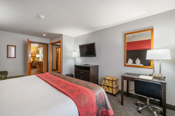 Room 40 of 119