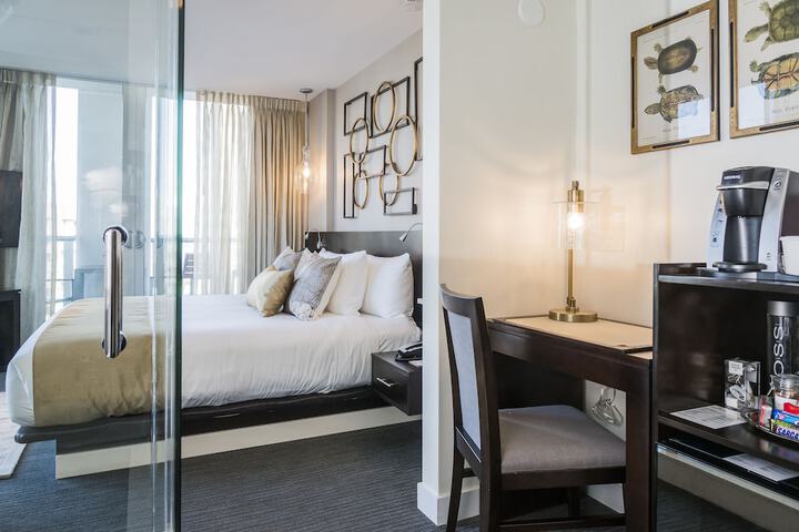 Room 54 of 95