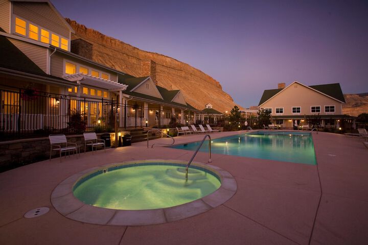 Pool 8 of 33