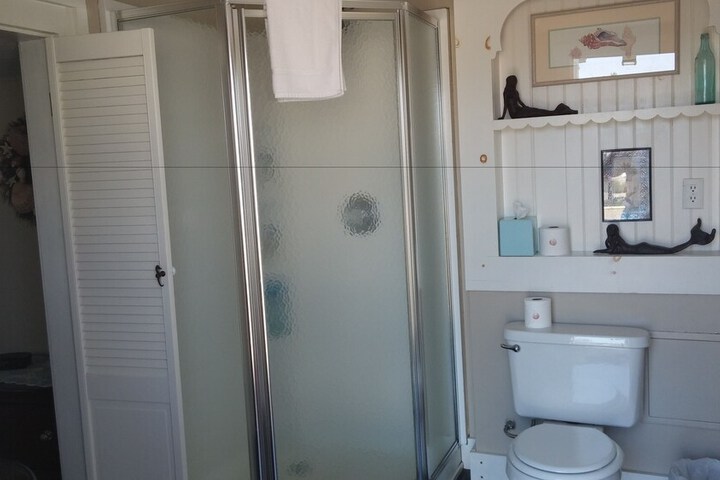 Island Guest House B & B