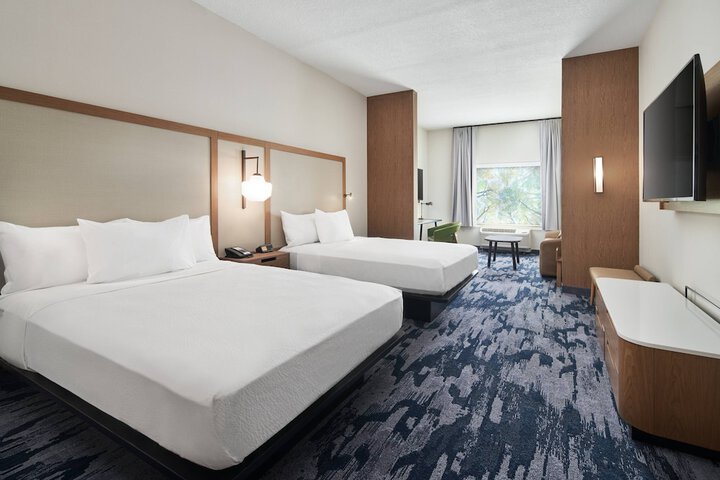 Room 12 of 27
