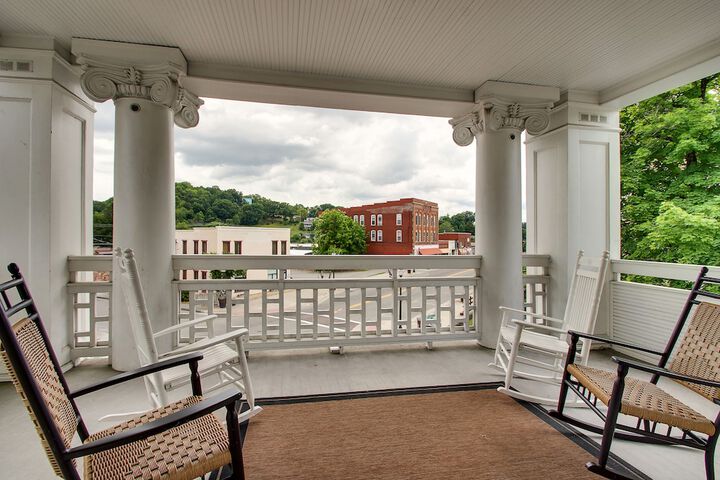 Terrace/Patio 30 of 33