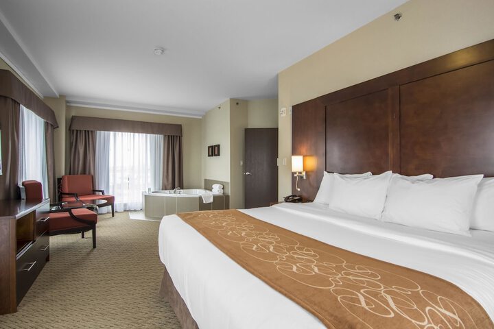 Room 32 of 54