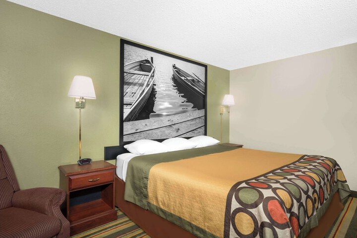 Room 15 of 21