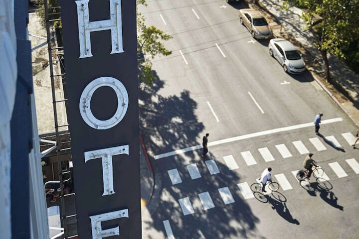 Hotel 8 of 70