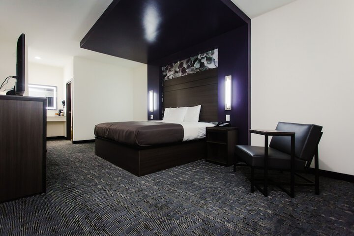 Room 40 of 69