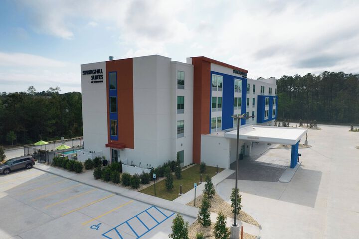 Hotel 2 of 51