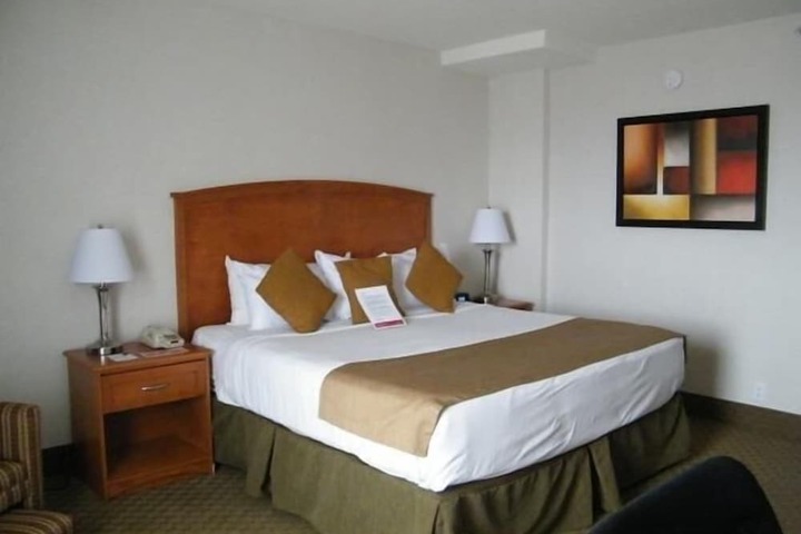 Room 34 of 61