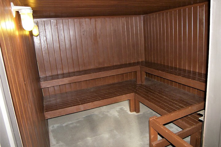 Spa 27 of 36