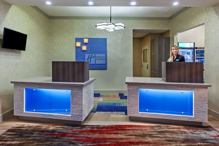 Hotel 2 of 57