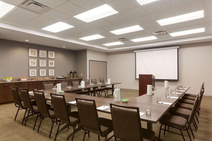 Country Inn & Suites by Radisson Bloomington at Mall of America, MN