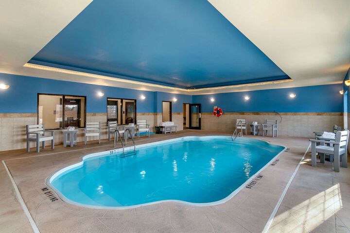 Pool 4 of 30