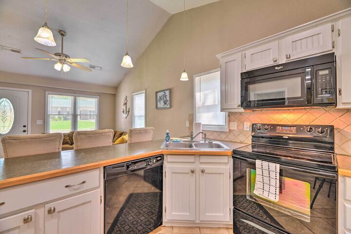 Cozy Pantego Cottage 5 Miles to Belhaven!