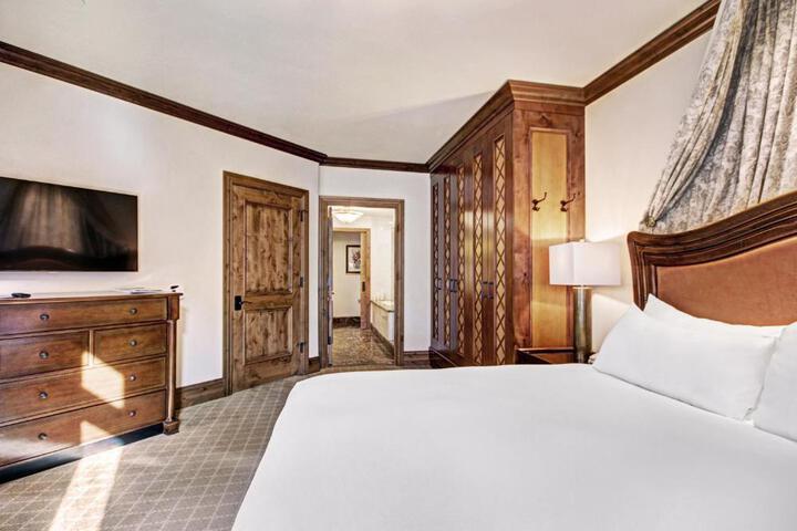 The Arrabelle at Vail Square a RockResort by Vail Resorts