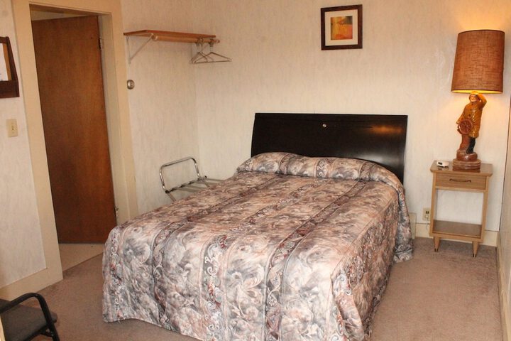 Room 75 of 80