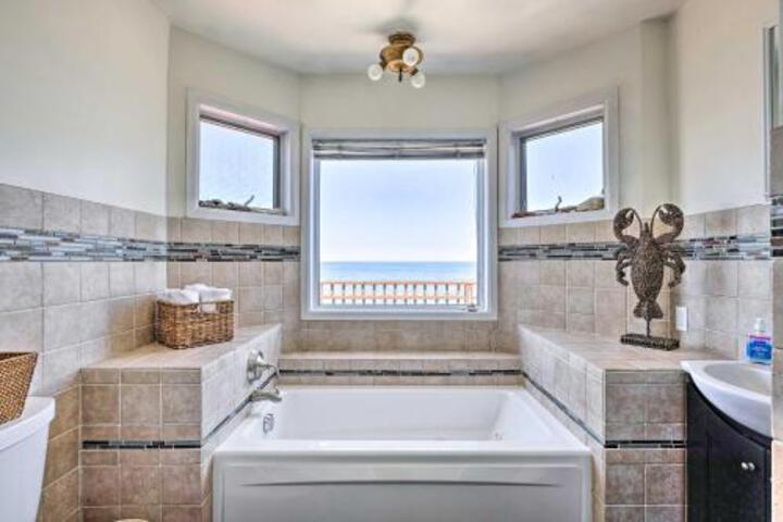 Beachfront Wading River Home with Deck and Grill