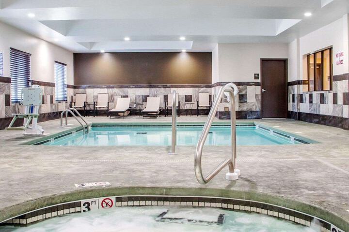 Pool 4 of 38