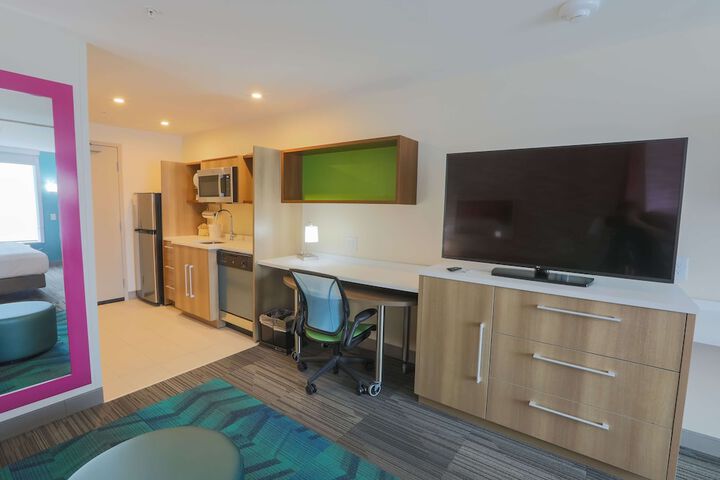 Room 47 of 83