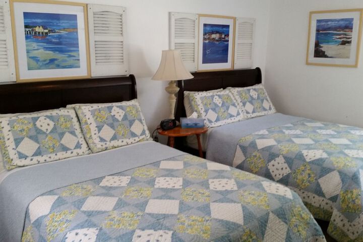 Room 12 of 25