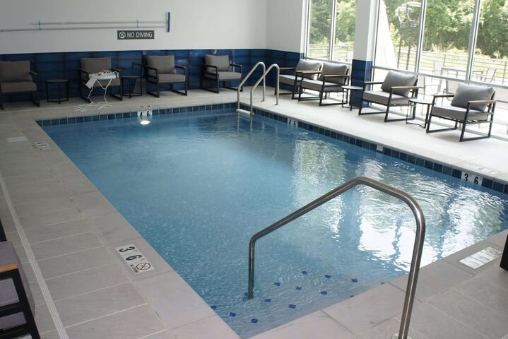 La Quinta Inn & Suites by Wyndham Manchester / Arnold AFB