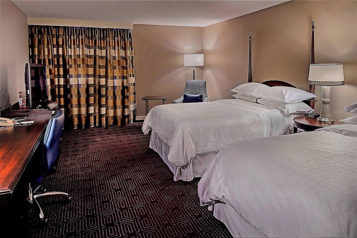 Room 27 of 72