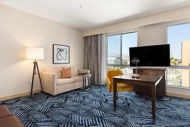 Hampton Inn & Suites Los Angeles - Glendale