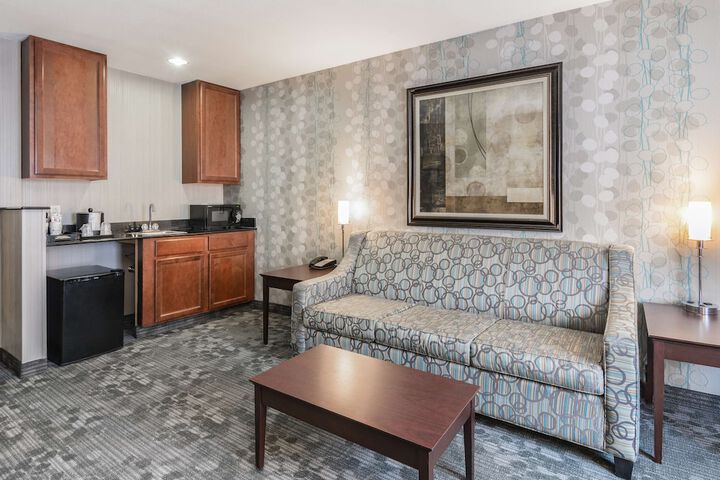 Room 42 of 49